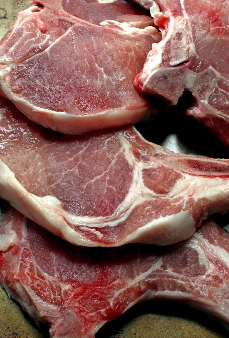 HALF PORK — 90 lbs Hanging Weight