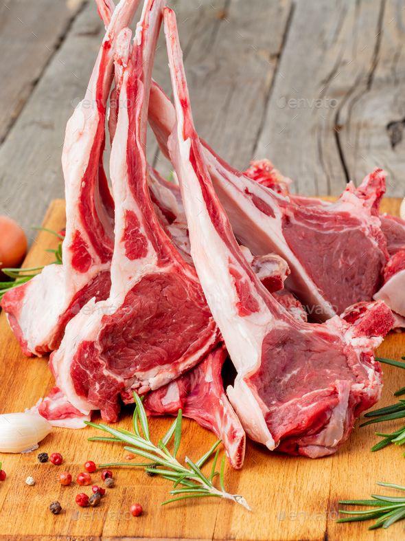 HALF LAMB — 30 lbs Hanging Weight